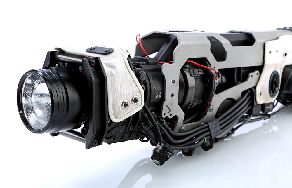 74872_Dr. Clyne's James Badge Dale Unfinished Hyperspectral Searchlight_4